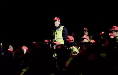 不忘初心，砥礪前行                        ——贊山東勝利鋼管有限公司愛心一百公益車隊(duì)隊(duì)員